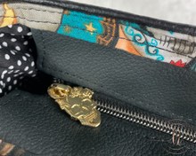 Load image into Gallery viewer, Las Clegantes Everyday Tote Bag