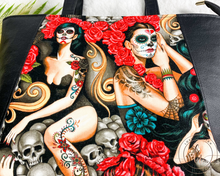 Load image into Gallery viewer, Las Clegantes Everyday Tote Bag
