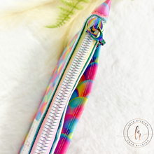 Load image into Gallery viewer, Rainbow Scales Purse Pal