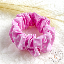 Load image into Gallery viewer, Pink Polka Dot Scrunchie
