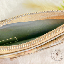 Load image into Gallery viewer, Highland Cow Purse Pal

