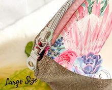 Load image into Gallery viewer, Succulent Cosmetic/PoppyPouch
