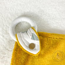 Load image into Gallery viewer, Woodlands White Teething Comforter
