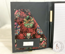 Load image into Gallery viewer, Scary Movies Notepad Holder
