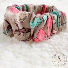 Load image into Gallery viewer, Birdhouse Floral Scrunchie
